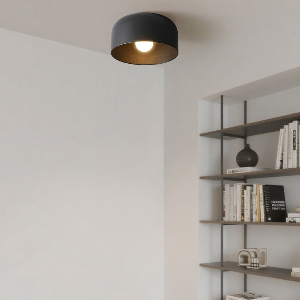 Minimalistische zwarte metalen LED-lamp voor plafond