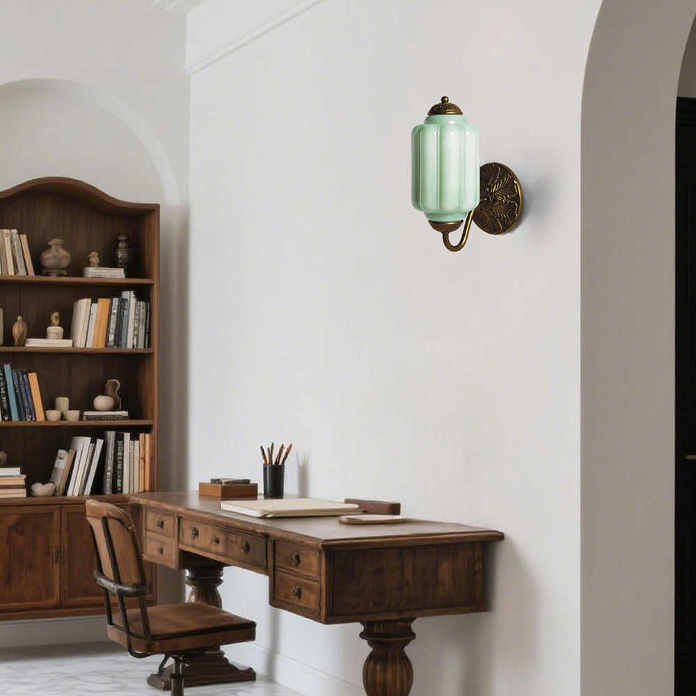 Vintage melkglas messing wandlamp