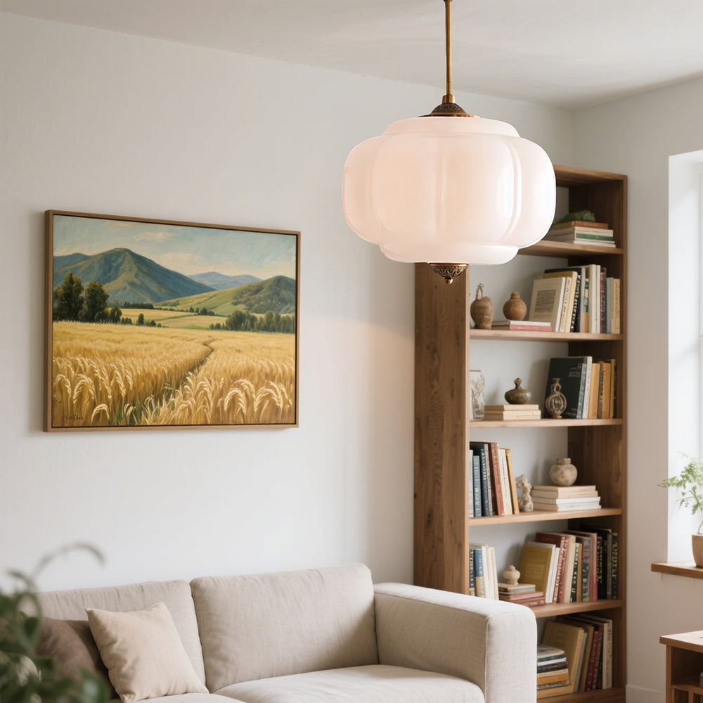 Klassieke vintage hanglamp van melkglas